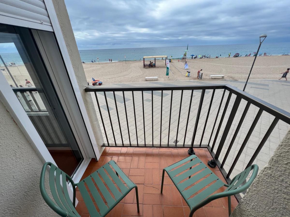 El Bull De Baix A Mar Apartment Torredembarra Exterior photo